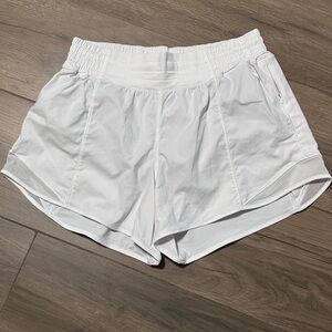 Lulu Hotty Hot White 4” Athletic Shorts